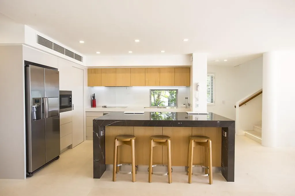 The Cove Noosa Aparthotel  Noosa Heads